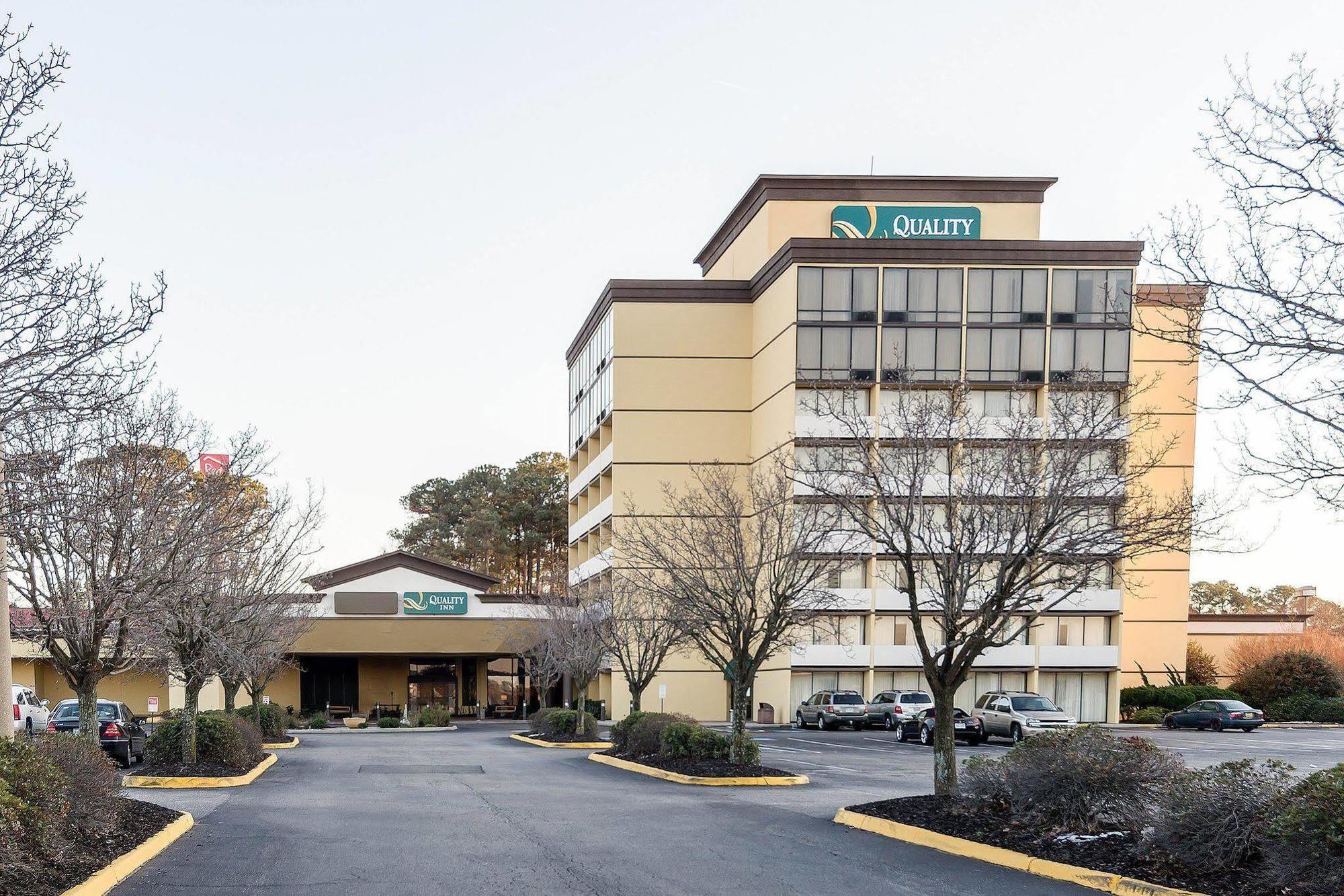 Quality Inn Near Hampton Coliseum Exterior foto